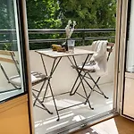 Arnave - 3 Chambres Et Balcon A Auteuil