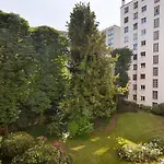 Arnave - 3 Chambres Et Balcon A Auteuil